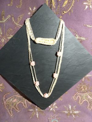 162.8 Collana