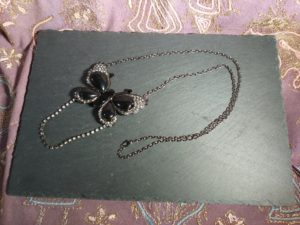 164.43 Collana